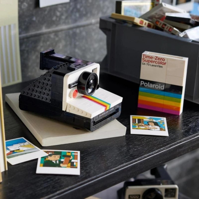 Lego Ideas Polaroid OneStep SX-70 Fotoaparát