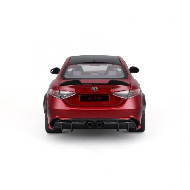 Model Bburago Alfa Romeo Giulia GTAm v červenej metalíze