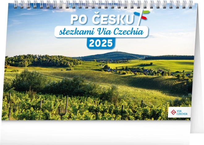 Stolný kalendár Po Česku: Stezkami Via Czechia 2025