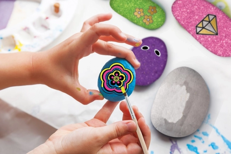 Hladké kamene a presné nástroje