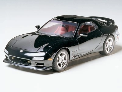 Plastikový model Mazda RX-7 R1