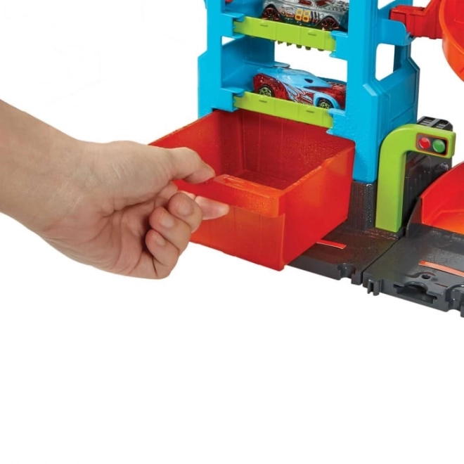 Hot Wheels City Automyčka So Špirálou