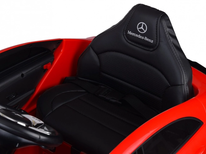 Detské elektrické auto Mercedes AMG CLA 45s s hojdačkovým efektom – Červená