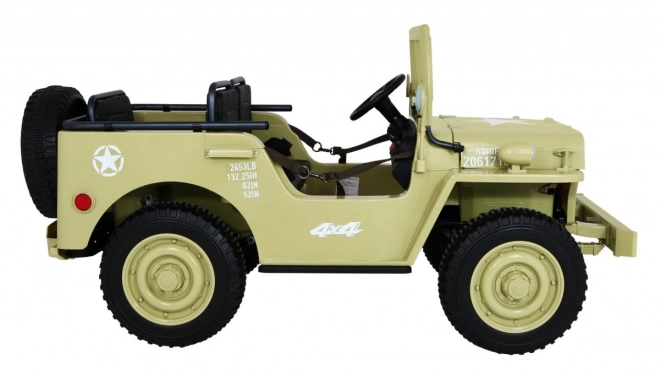 Retro vojenské auto pre deti so 4x4 pohonom, miestom pre 3 a EVA kolesá