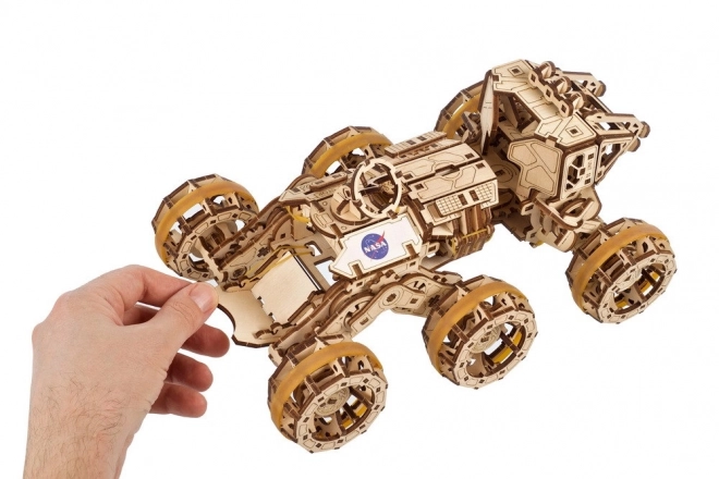 3D drevené mechanické puzzle Mars Rover od Ugears