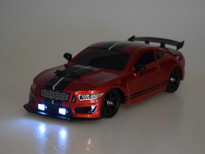 Zábavný RC Drift Auto s LED a Dymovým Efektom