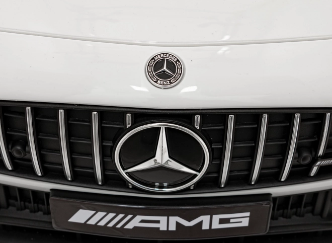 Vozidlo Mercedes Benz AMG SL63 – Biela