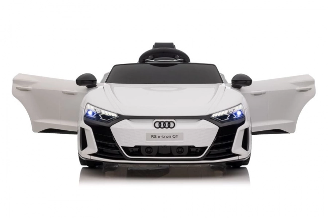 Auto na akumulátor Audi E-Tron GT biele