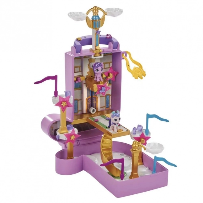 Zostava figúrok My Little Pony Mini World Magic Kompaktné Mestečko Zefírové Vrchy