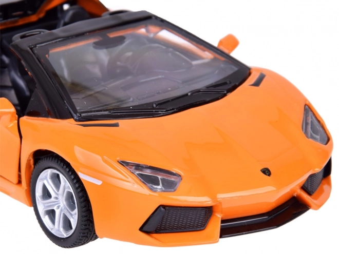 Kovový model Lamborghini Aventador Roadster 1:32