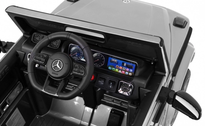 Mercedes AMG pre deti strieborný lak