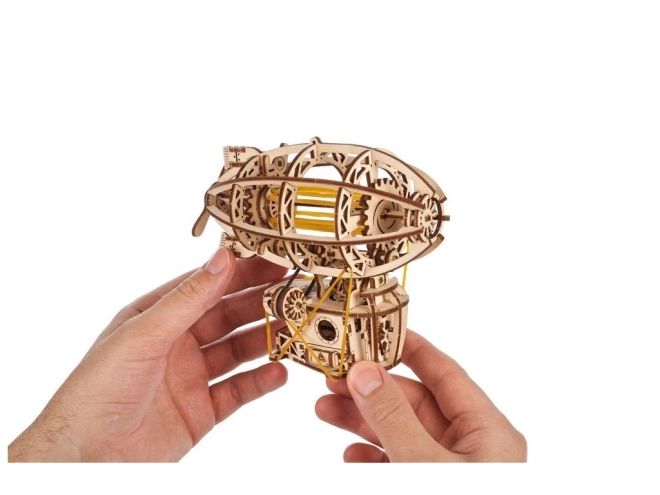 Pohyblivý mechanický model bez lepidla