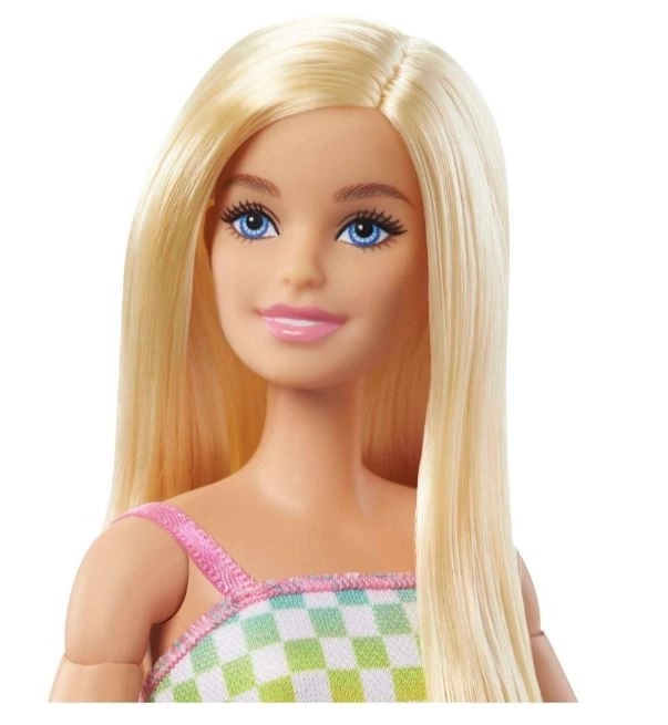 Barbie bábika na vozíku v kockovanom overale