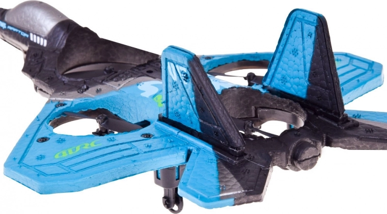 Ľahký a odolný trup pre pohodové prvé lety