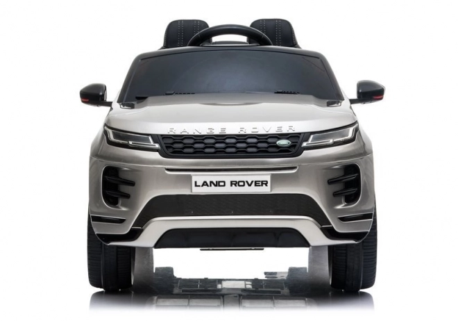 Auto na akumulátor Range Rover Evoque zo strieborného laku