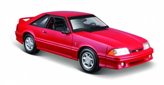 Model Ford Mustang Cobra 1993 červený 1/24