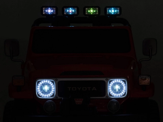 Detské elektrické auto Toyota Land Cruiser – Červená