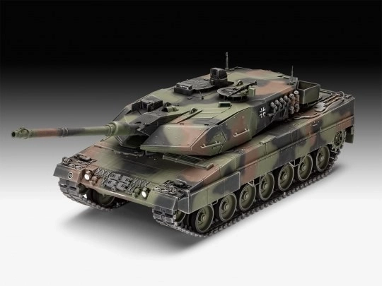 Plastikový model Leopard 2A6/A6NL