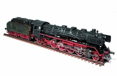 Plastikový model lokomotívy BR 41