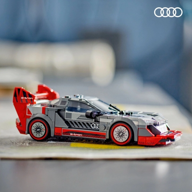 LEGO Speed Champions Závodné auto Audi S1 e-tron quattro