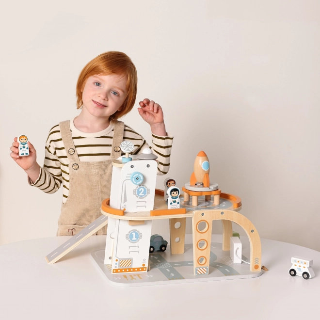 Drevená kozmická stanica TOOKY TOY