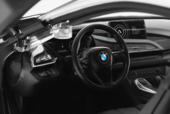 BMW i8 biele z Rastar 1:14 diaľkovo ovládané auto