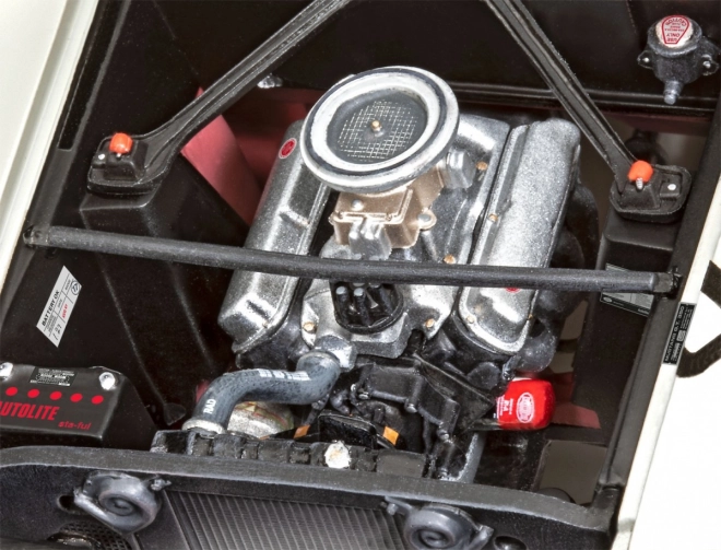 Detailný motor a šasi