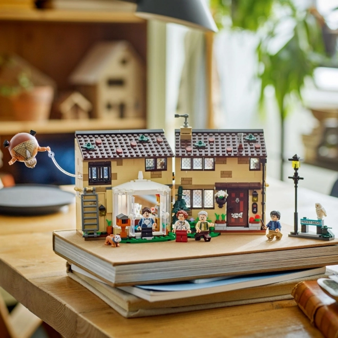 Kocky LEGO Harry Potter Privet Drive: Návšteva tety Marge