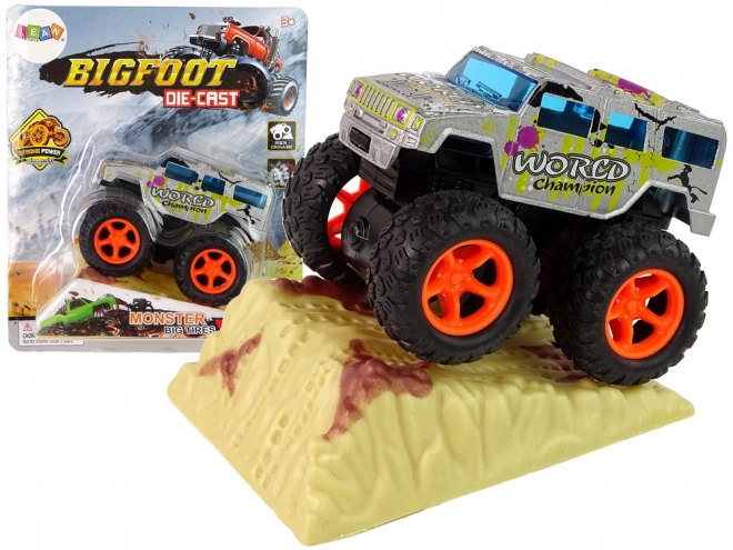 Monster Truck s Rámpou