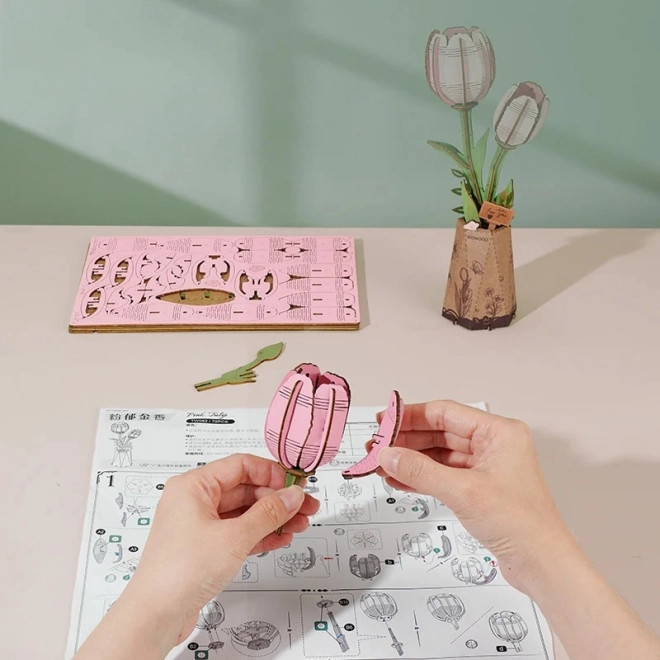 3D drevená skladačka ružový tulipán