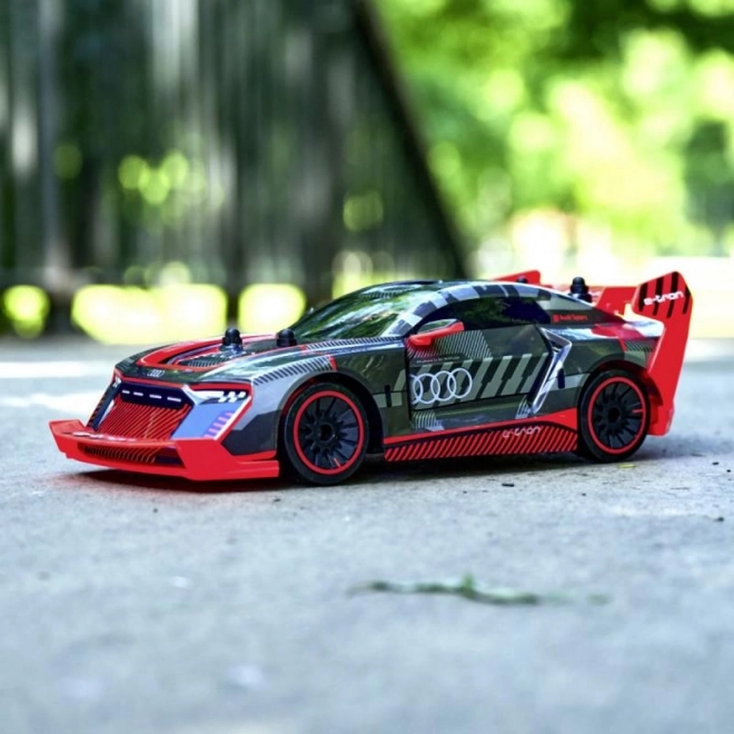 RC Audi S1 E-Tron Quattro 30 cm