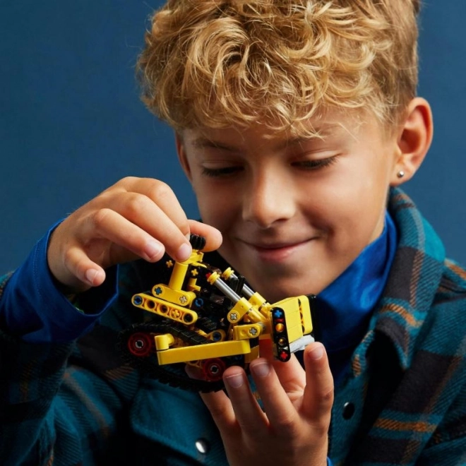 LEGO Technic Výkonný buldozer