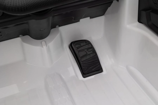 Auto na akumulátor Audi E-Tron GT biele