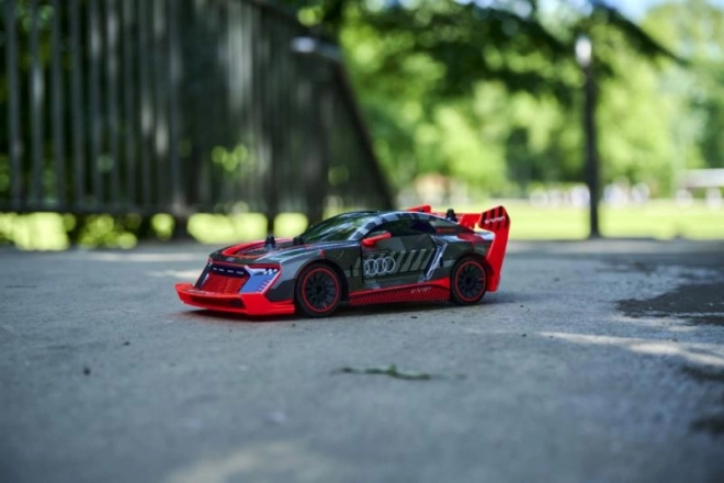 RC Audi S1 E-Tron Quattro 30 cm