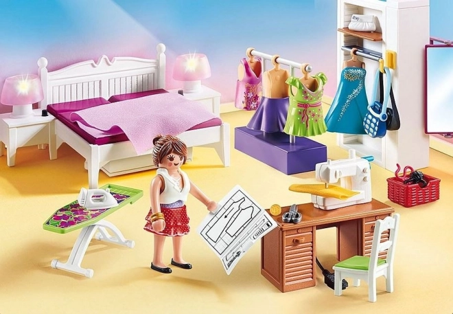 Set s figúrkami Dollhouse spálňa s kútikom na šitie