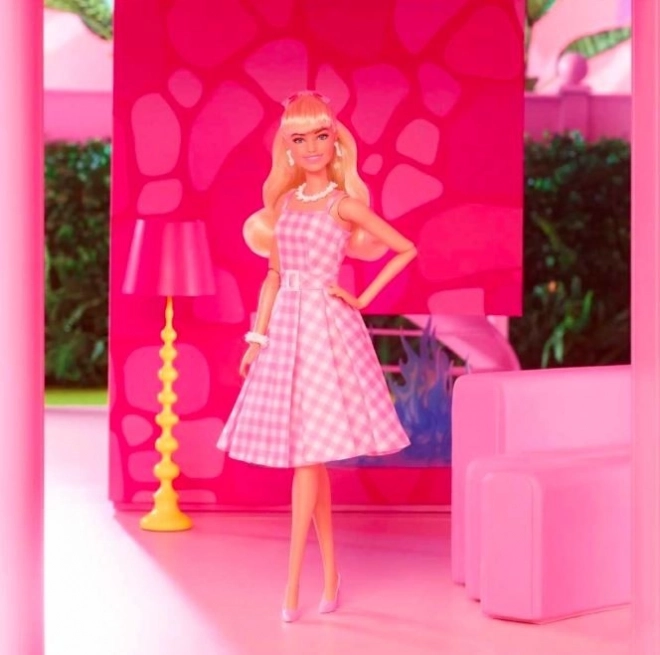 Barbie v ikonickom filmovom outfite