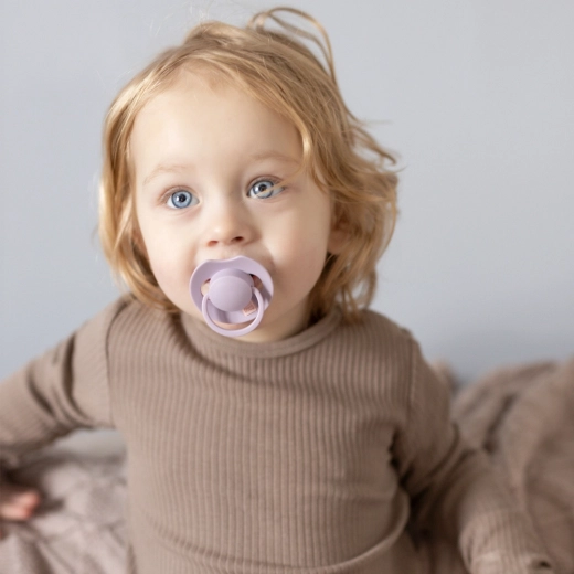 Ľahký, odolný a bezpečný pre vývoj zhryzu a reči