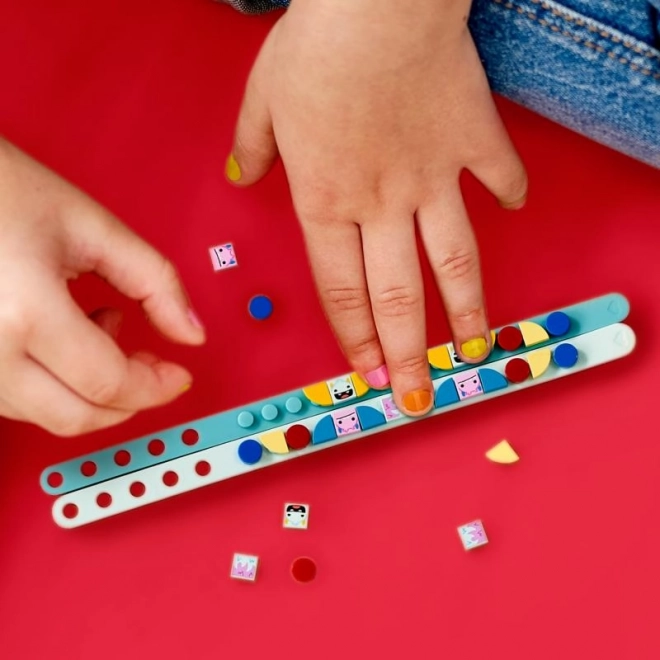 Náramky s príšerkami od LEGO DOTS
