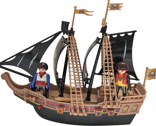 Pirátska loď s figúrkami a svetelnými a zvukovými efektmi 30 cm