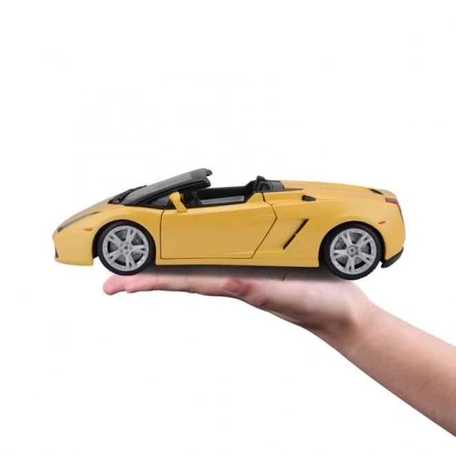 Bburago model Lamborghini Gallardo Spyder žltý