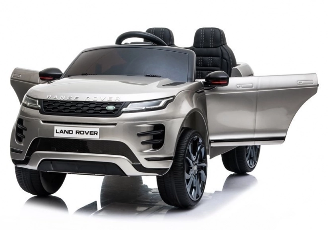 Auto na akumulátor Range Rover Evoque zo strieborného laku