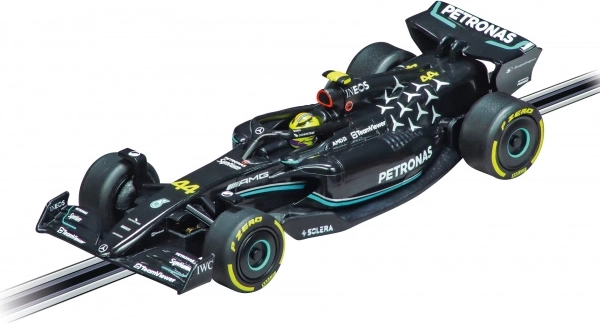 MERCEDES-AMG F1 W14 s číslom 44 pre precíznu jazdu