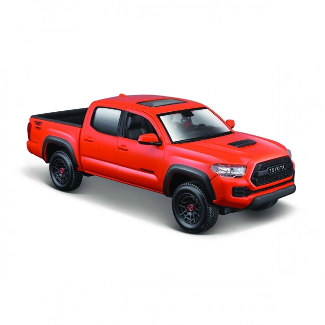 Toyota Tacoma TRD Pro model 2023 - oranžový v mierke 1:24