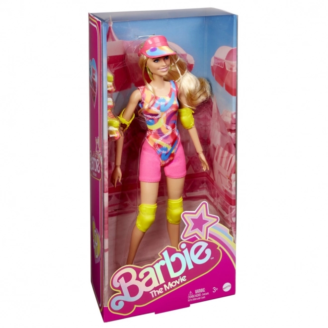 Barbie v filmovom oblečení na kolieskových korčuliach