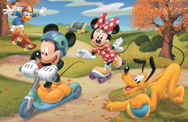 Trefl Puzzle Mickey Mouse: Bruslenie v parku 54 dielikov