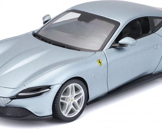 Model Ferrari Roma v merítku 1:24 šedý