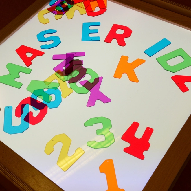 Masterkidz LED panel senzorická bedňa s príslušenstvom