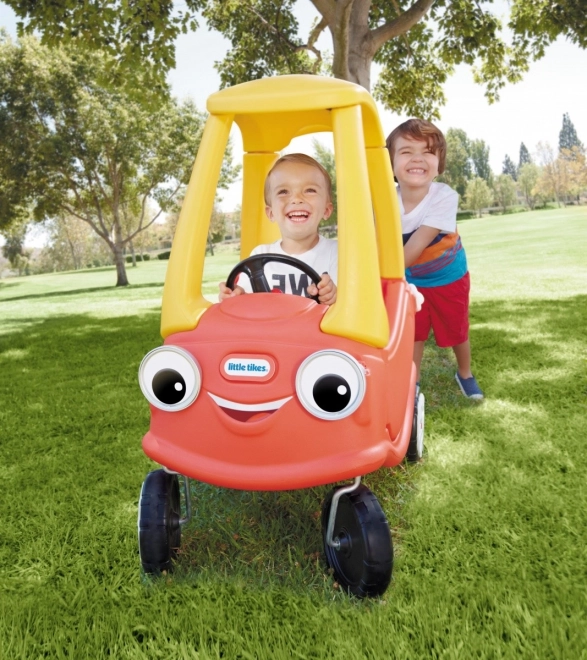 Jeździk Cozy Coupe s novými očami
