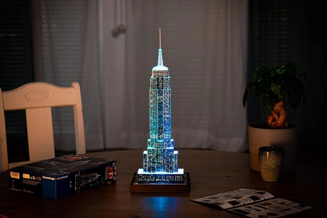 Svietiace 3D puzzle Nočná edícia Chrysler Building