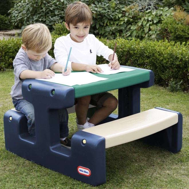 Detský piknikový stolček modro-zelený Little Tikes do záhrady